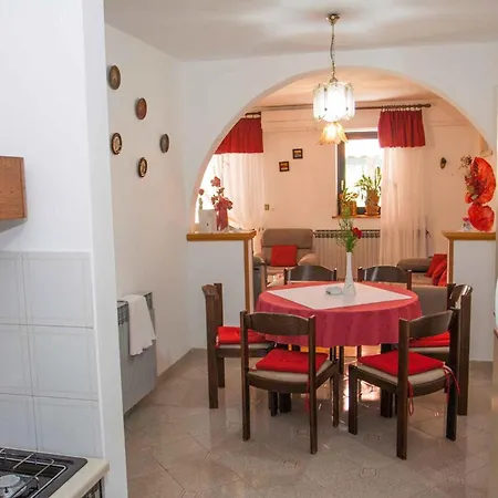 In Porec/istrien 38386 Apartment Porec